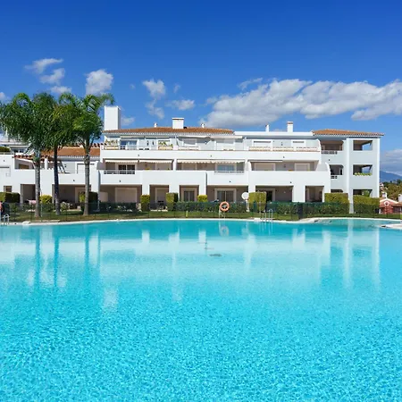 Apartment Cortijo Del Mar - La Perla- By Interhome Estepona