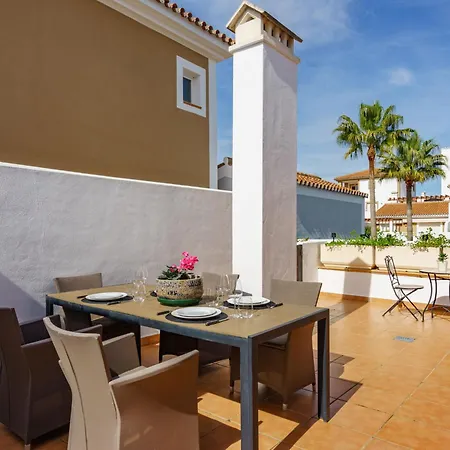 Cortijo Del Mar - La Perla- By Interhome Estepona